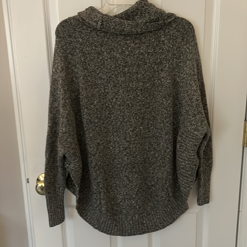 Sweater - Picture 3 of 4
